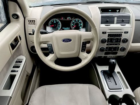 Used 2012 Ford Escape XLT image 11