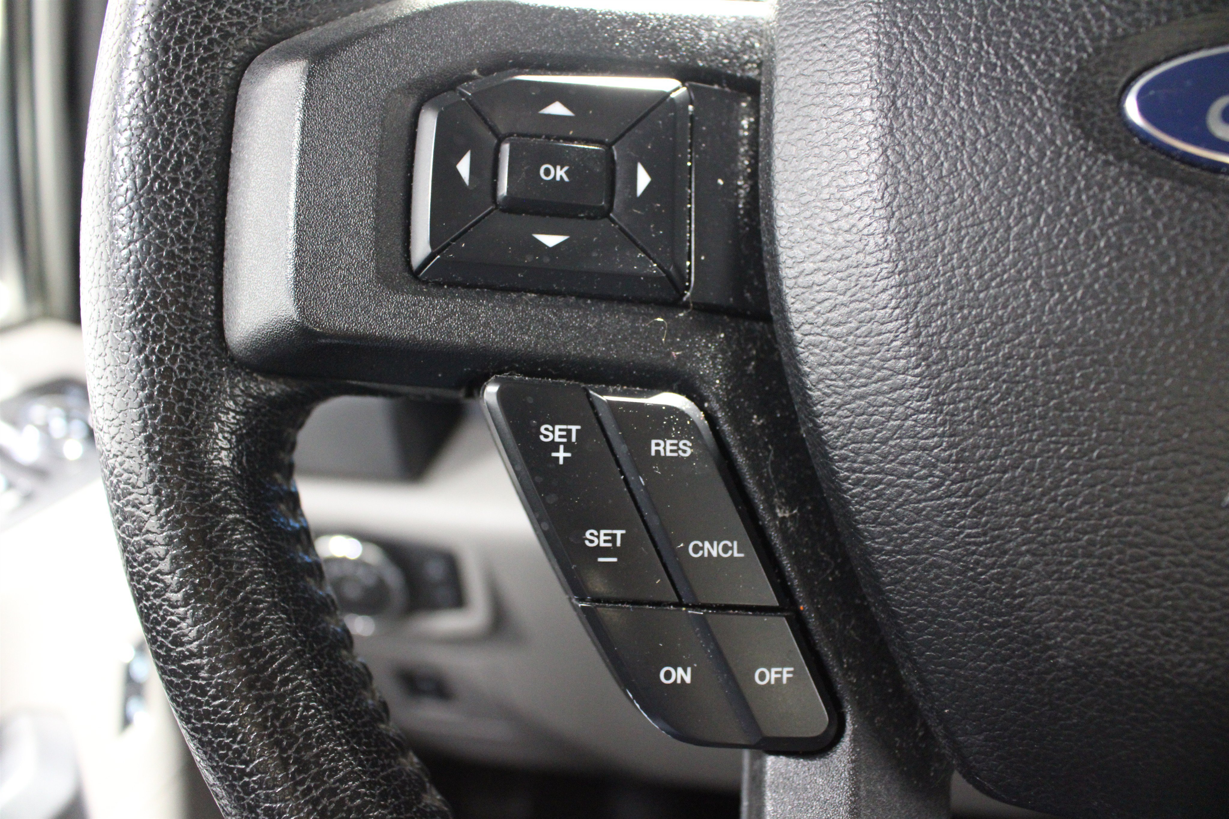 Used 2015 Ford F150 XLT w/ Equipment Group 301A Mid AWD/4WD image 12