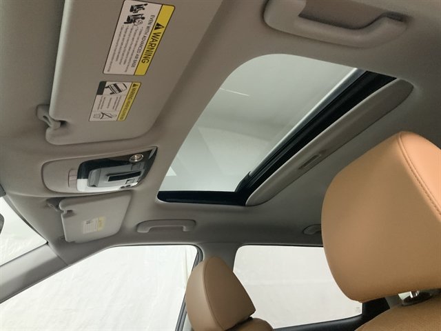 Used 2024 Kia Seltos SX w/ SX Sunroof Package AWD/4WD image 22