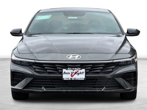 Used 2026 Hyundai Elantra SEL Sport FWD image 12