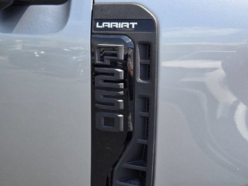 Used 2024 Ford F250 Lariat w/ Lariat Ultimate Package AWD/4WD image 21