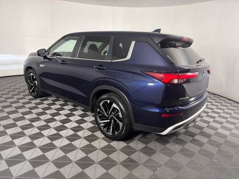Used 2024 Mitsubishi Outlander SE AWD/4WD image 14