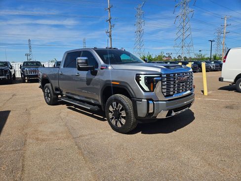 New 2026 GMC Sierra 2500 Denali w/ Technology Package AWD/4WD image 8