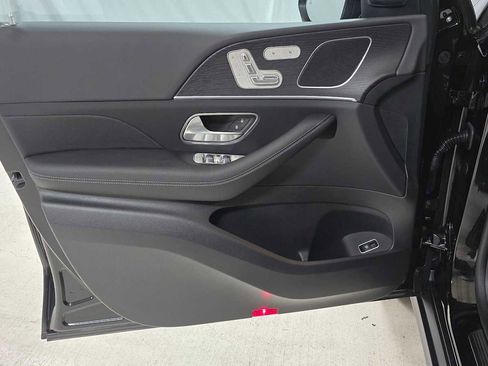 Used 2025 Mercedes-Benz GLE 350 4MATIC image 24