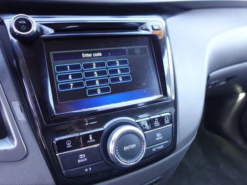 Used 2016 Honda Odyssey Touring Elite image 20