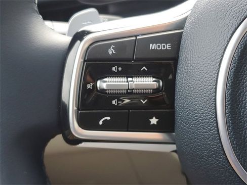 New 2026 Kia Carnival SX w/ SX Dark Edition Package image 24