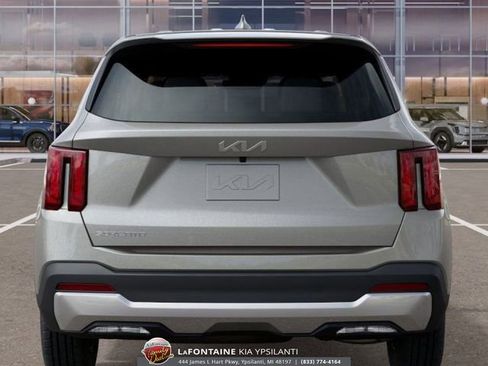 New 2026 Kia Sorento LX FWD image 13
