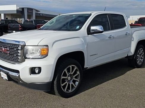 Used 2018 GMC Canyon Denali image 4