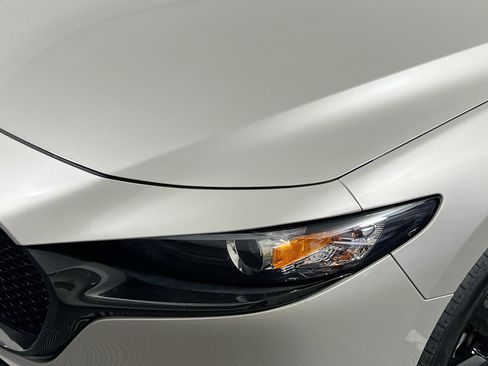 Used 2024 MAZDA MAZDA3 s FWD image 11