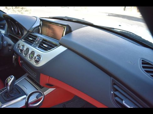 Used 2016 BMW Z4 sDrive28i RWD image 31