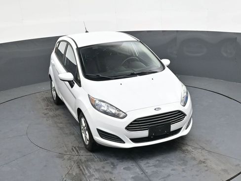 Used 2018 Ford Fiesta SE image 24