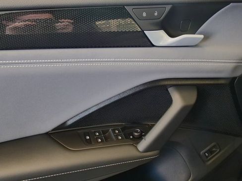 New 2026 Volkswagen Tiguan SE R-Line image 27