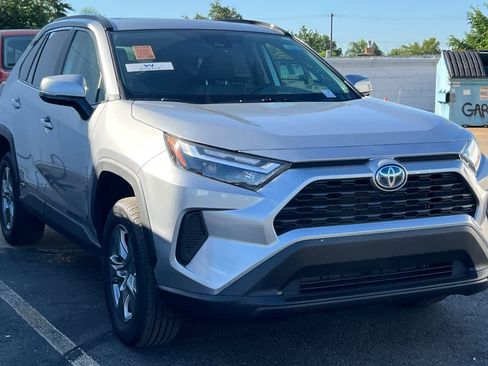 Certified 2024 Toyota RAV4 XLE w/ Convenience Package AWD/4WD image 3