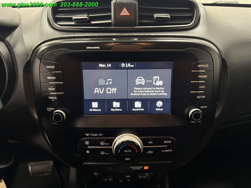 Used 2019 Kia Soul + FWD image 26