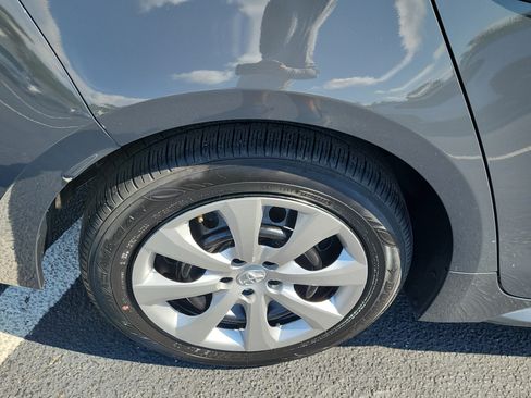 Certified 2025 Toyota Corolla LE FWD image 10