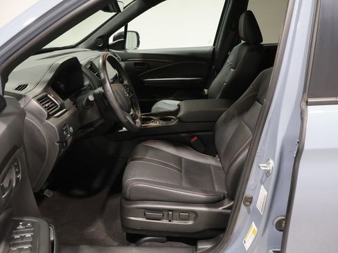Used 2024 Honda Passport TrailSport image 11