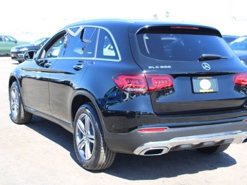 Used 2021 Mercedes-Benz GLC 300 image 3