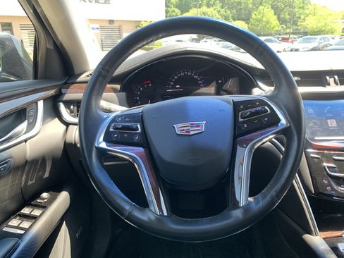 Used 2016 Cadillac XTS Luxury FWD image 18