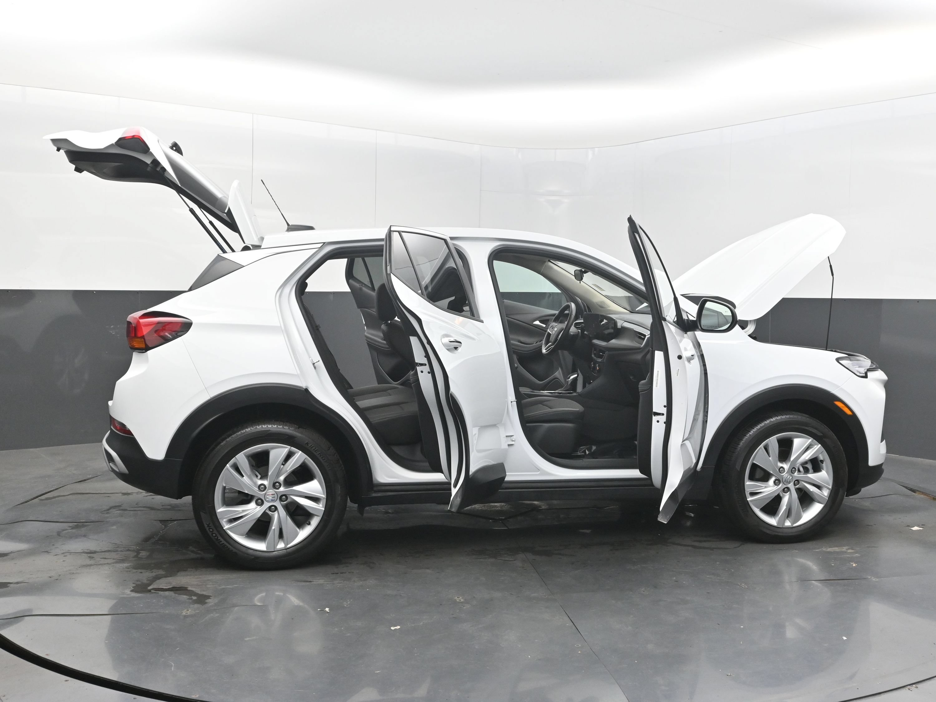 Certified 2025 Buick Encore GX Preferred FWD image 50
