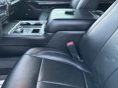 Used 2020 Ford Expedition XLT w/ Equipment Group 202A image 34