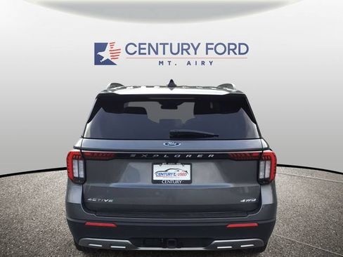 Used 2026 Ford Explorer Active w/ Active Comfort Package AWD/4WD image 4