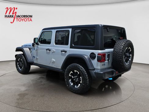 Used 2024 Jeep Wrangler Unlimited Rubicon 4xe AWD/4WD image 8