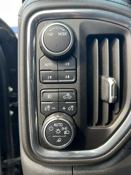 Used 2020 Chevrolet Silverado 1500 LT w/ All-Star Edition AWD/4WD image 23