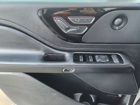 Used 2022 Lincoln Aviator Reserve w/ Equipment Group 201A image 23