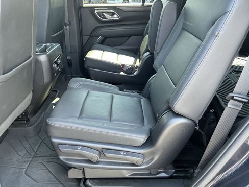 Used 2023 Chevrolet Tahoe Z71 w/ Luxury Package AWD/4WD image 10