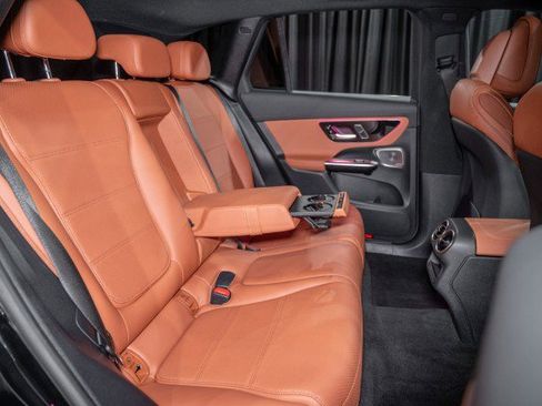 Certified 2023 Mercedes-Benz GLC 300 image 12