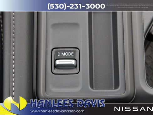 New 2025 Nissan Pathfinder S image 20