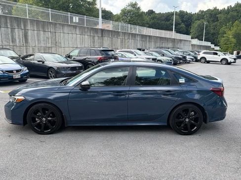 Used 2025 Honda Civic Sport Touring image 4