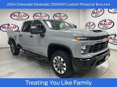 Used 2024 Chevrolet Silverado 2500 Custom w/ Custom Convenience Package