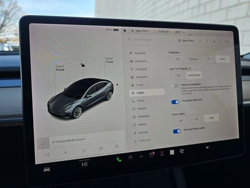 Used 2021 Tesla Model 3 Standard Range Plus image 47