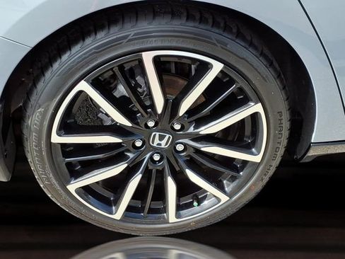 Used 2023 Honda Accord Touring image 27