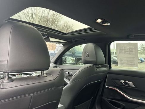 Used 2020 BMW 330i xDrive Sedan w/ Premium Package image 21
