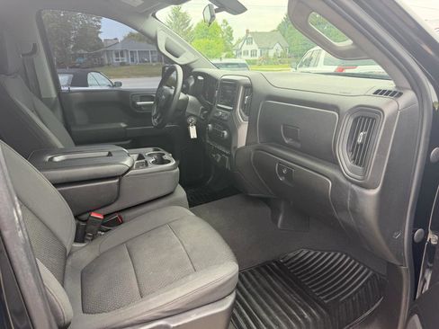 Used 2021 Chevrolet Silverado 1500 Custom AWD/4WD image 22