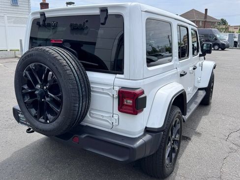 Certified 2025 Jeep Wrangler Unlimited Sahara AWD/4WD image 7