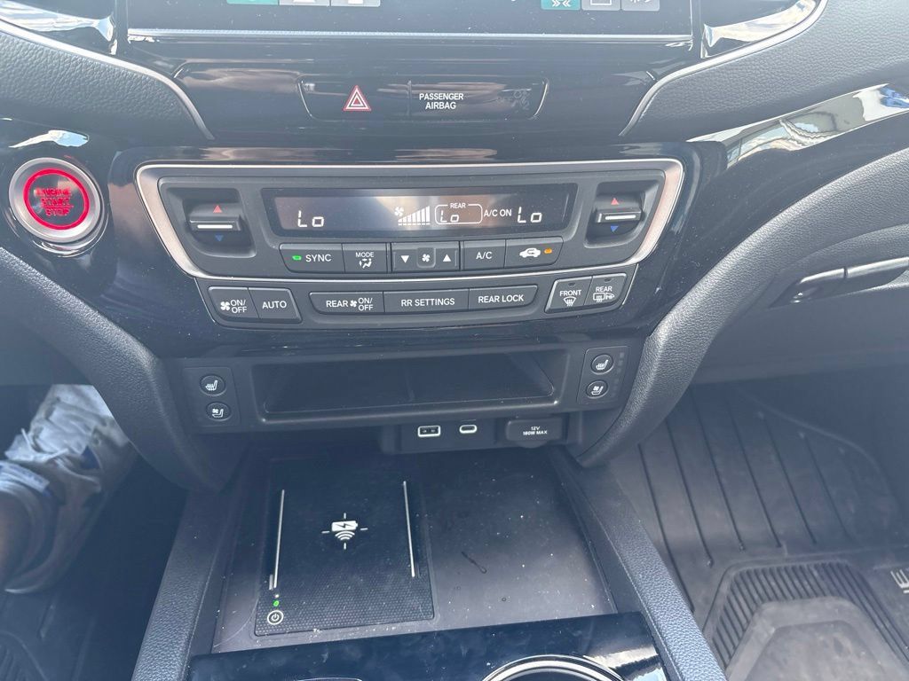 Certified 2026 Honda Ridgeline Black Edition image 23