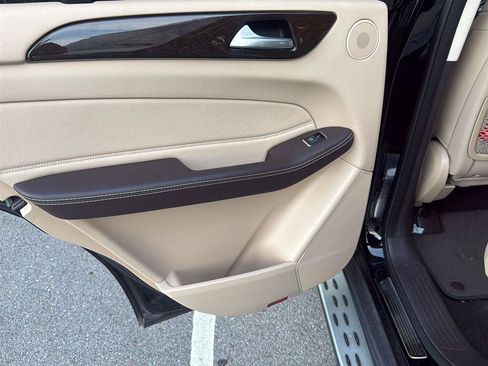 Used 2017 Mercedes-Benz GLE 350 4MATIC image 16
