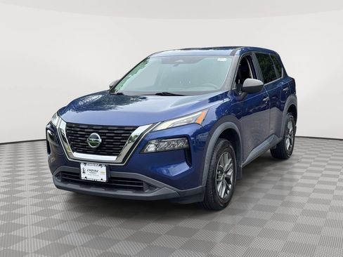 Used 2021 Nissan Rogue S FWD image 3