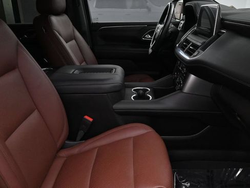 Used 2021 Chevrolet Tahoe LS RWD image 2