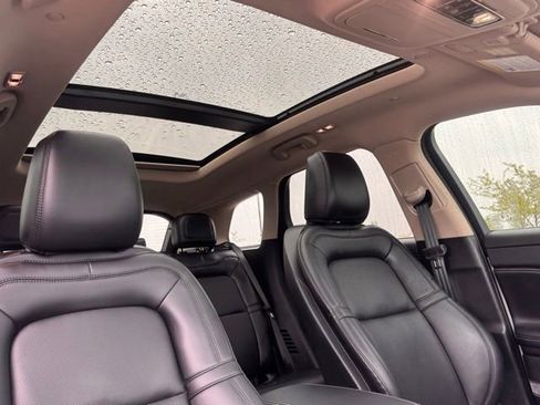 Used 2025 Lincoln Corsair AWD w/ Equipment Group 101A image 26