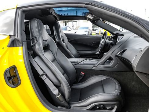 Used 2015 Chevrolet Corvette Z06 w/ 2LZ Preferred Equipment Group RWD image 44