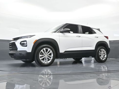 Used 2023 Chevrolet TrailBlazer LS AWD/4WD image 51
