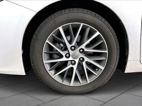 Used 2017 Lexus ES 350 image 10