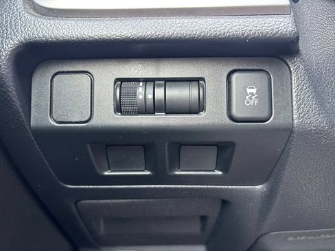 Used 2017 Subaru Forester 2.5i w/ Alloy Wheel Package AWD/4WD image 24