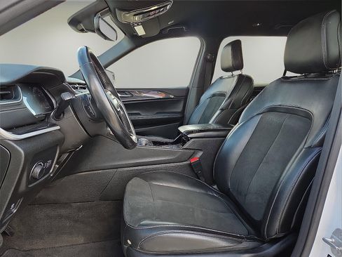 Used 2021 Jeep Grand Cherokee L Laredo image 17