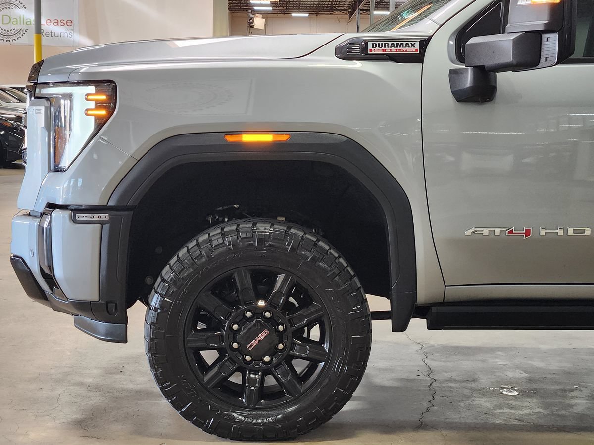 Used 2024 GMC Sierra 2500 AT4 w/ AT4 Premium Plus Package AWD/4WD image 5