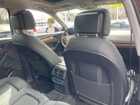 Used 2023 Audi Q5 2.0T Premium w/ Convenience Package image 18